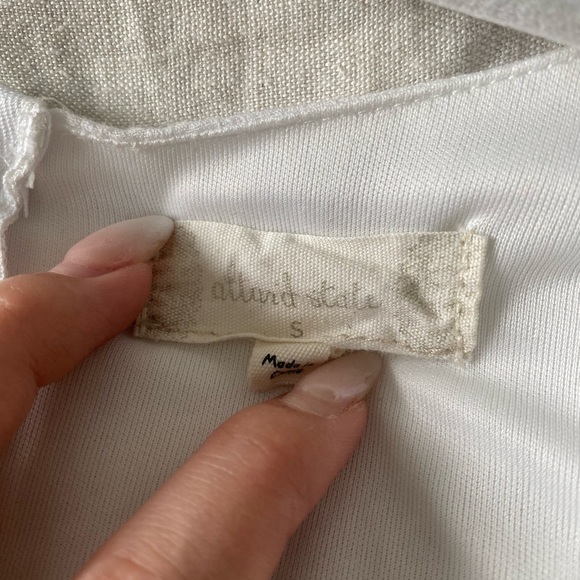 Altar’d State White Romper Size S - Picture 3 of 3